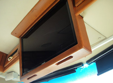 Mac Pherson-New flat screen TV-RV Décor